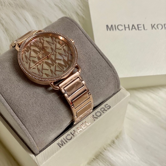 ⛔️SOLD⛔️MK3887 Michael Kors Ladies Portia Watch - Picture 5 of 5